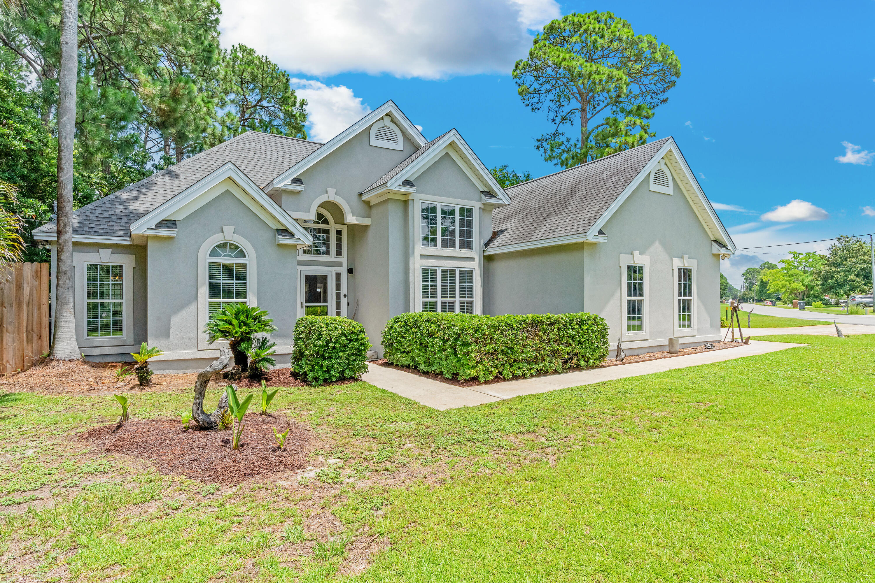 HOLIDAY SHORES ESTATES - Residential