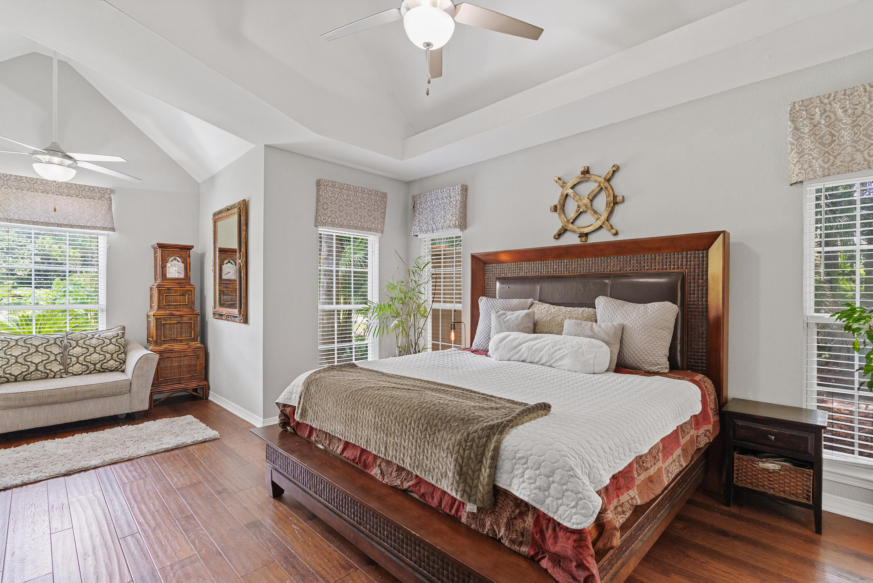 HOLIDAY SHORES ESTATES - Residential