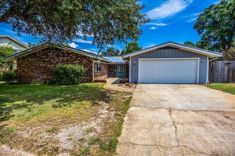 A home in Fort Walton Beach