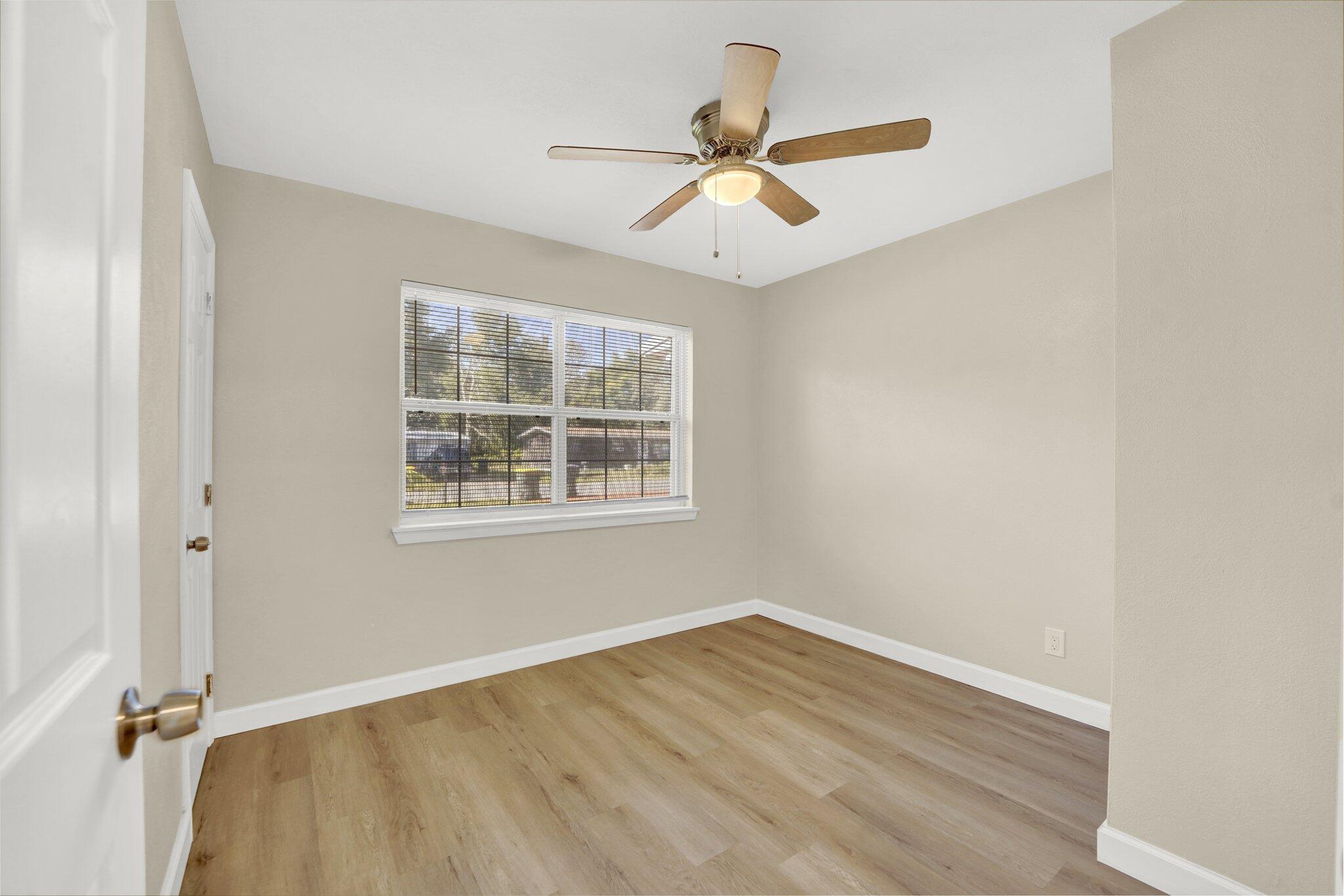 SEABREEZE 3RD ADDN - Residential