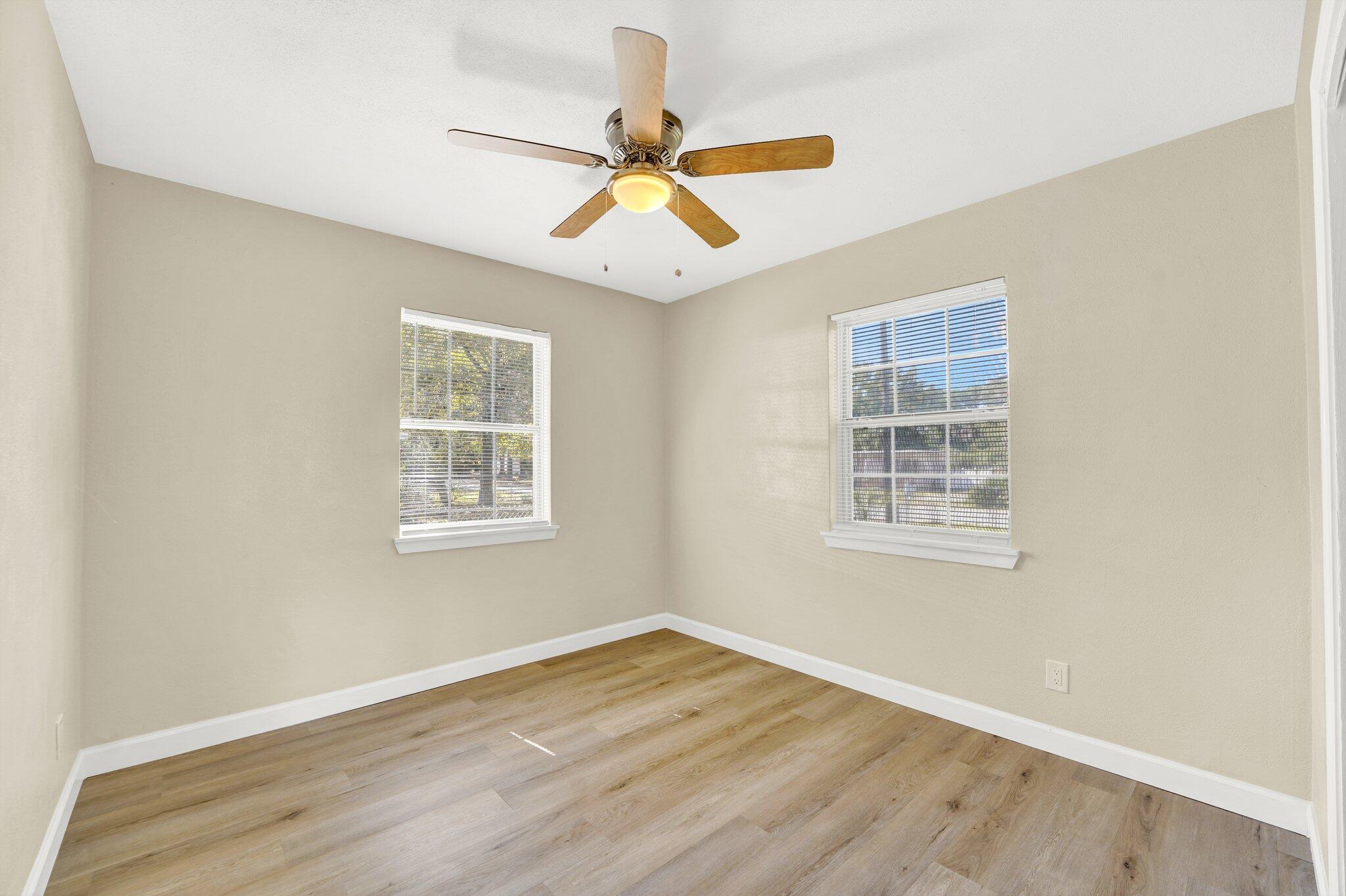 SEABREEZE 3RD ADDN - Residential