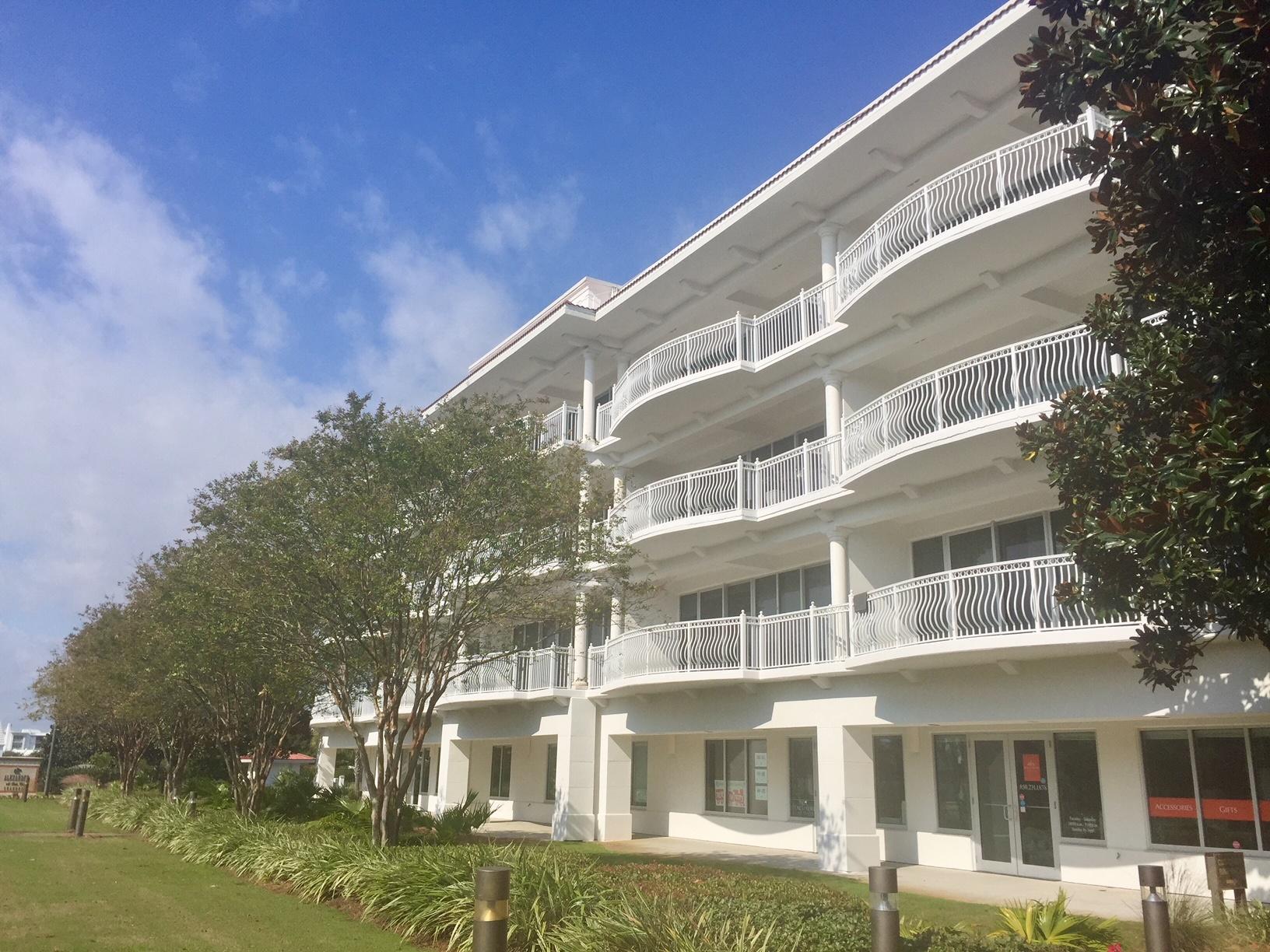 ALEXANDER AT PALM COURT - Residential