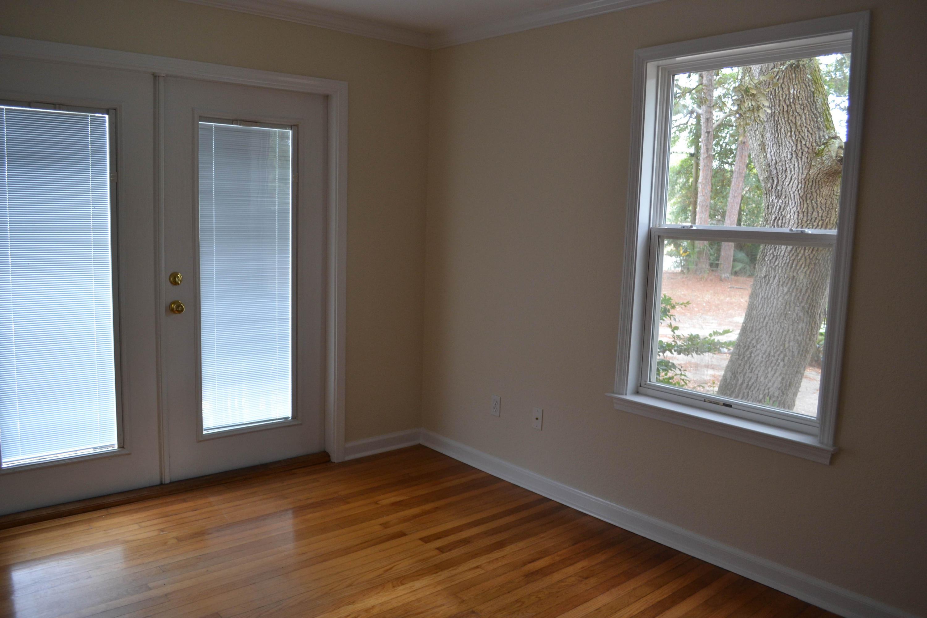 GARNIER BEACH LOT 18 BLK 3 - Residential