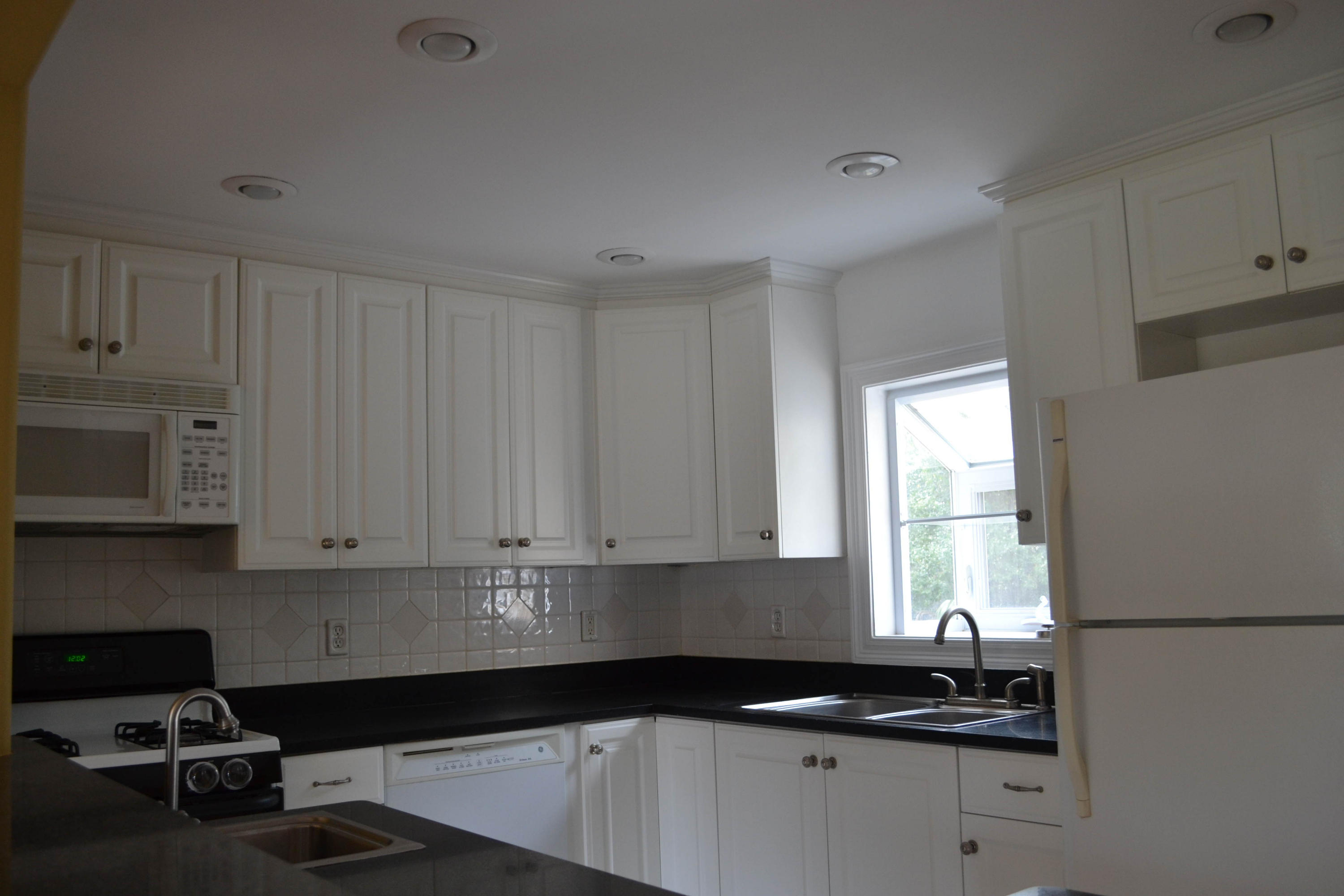 GARNIER BEACH LOT 18 BLK 3 - Residential