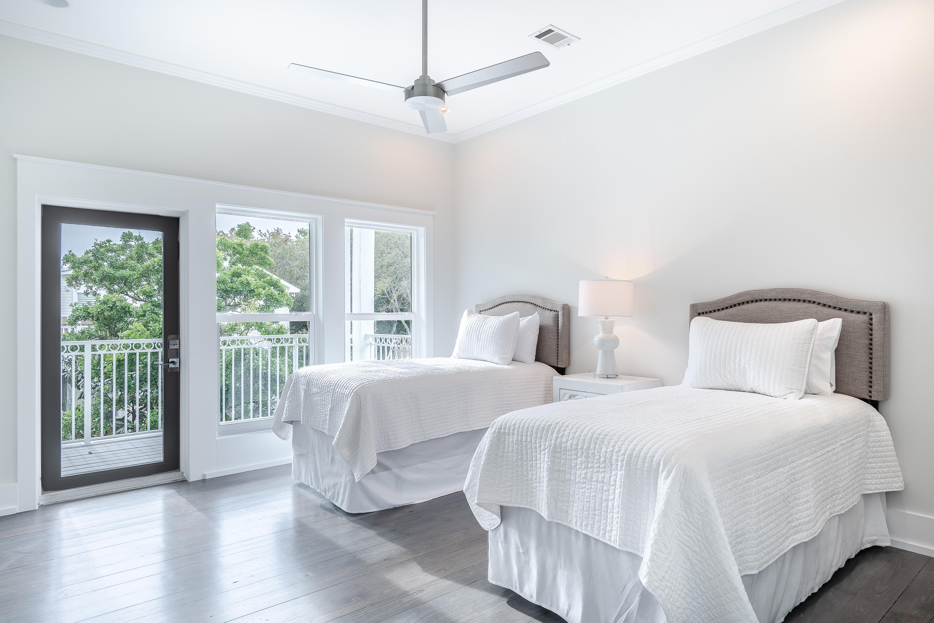 BLUE MOUNTAIN BEACH - Residential