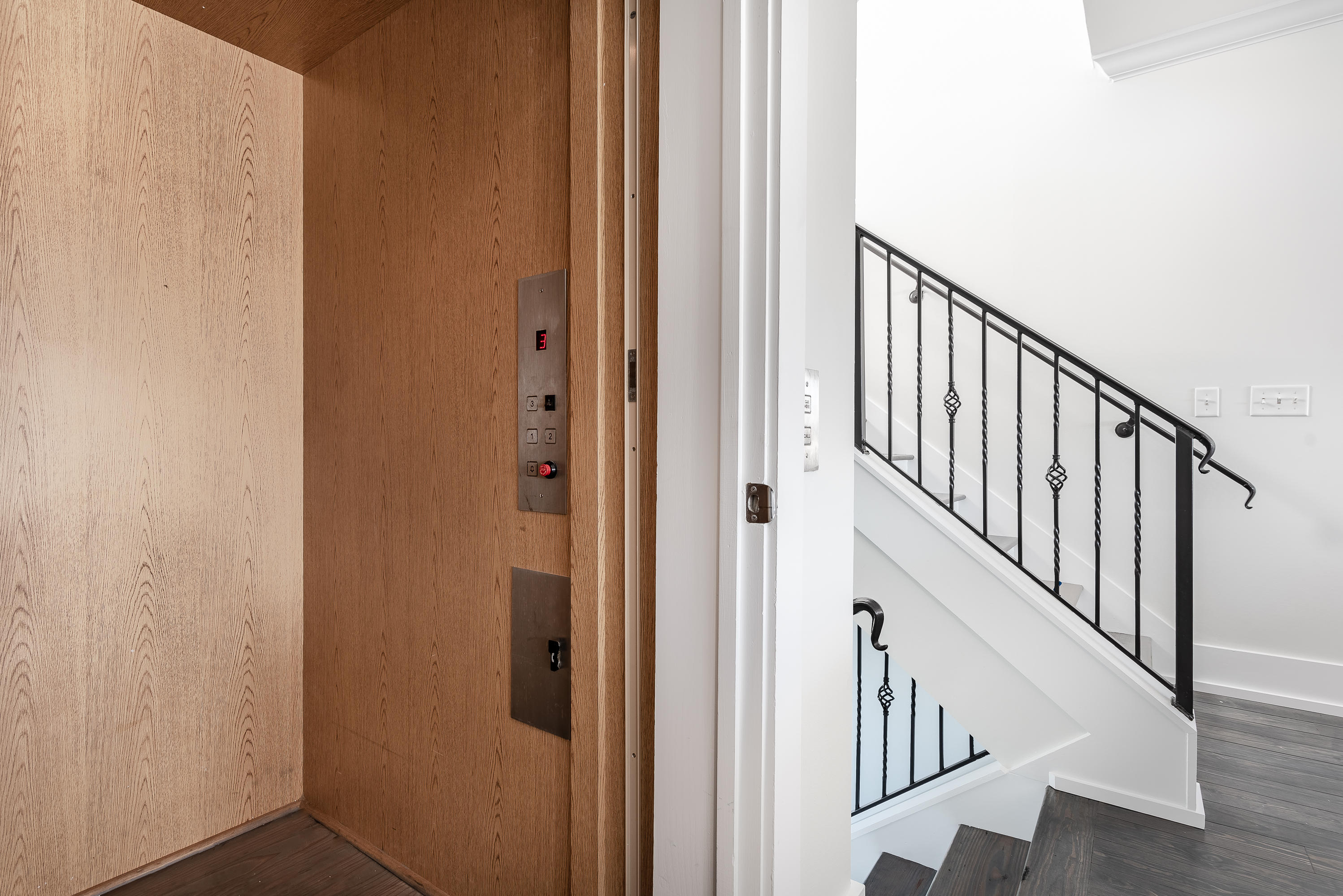 BLUE MOUNTAIN BEACH - Residential