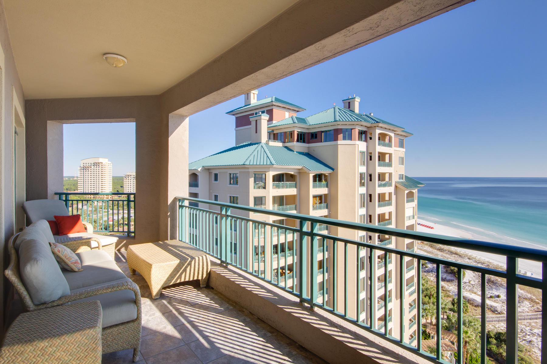 SOUTHWINDS III AT SANDESTIN - Residential