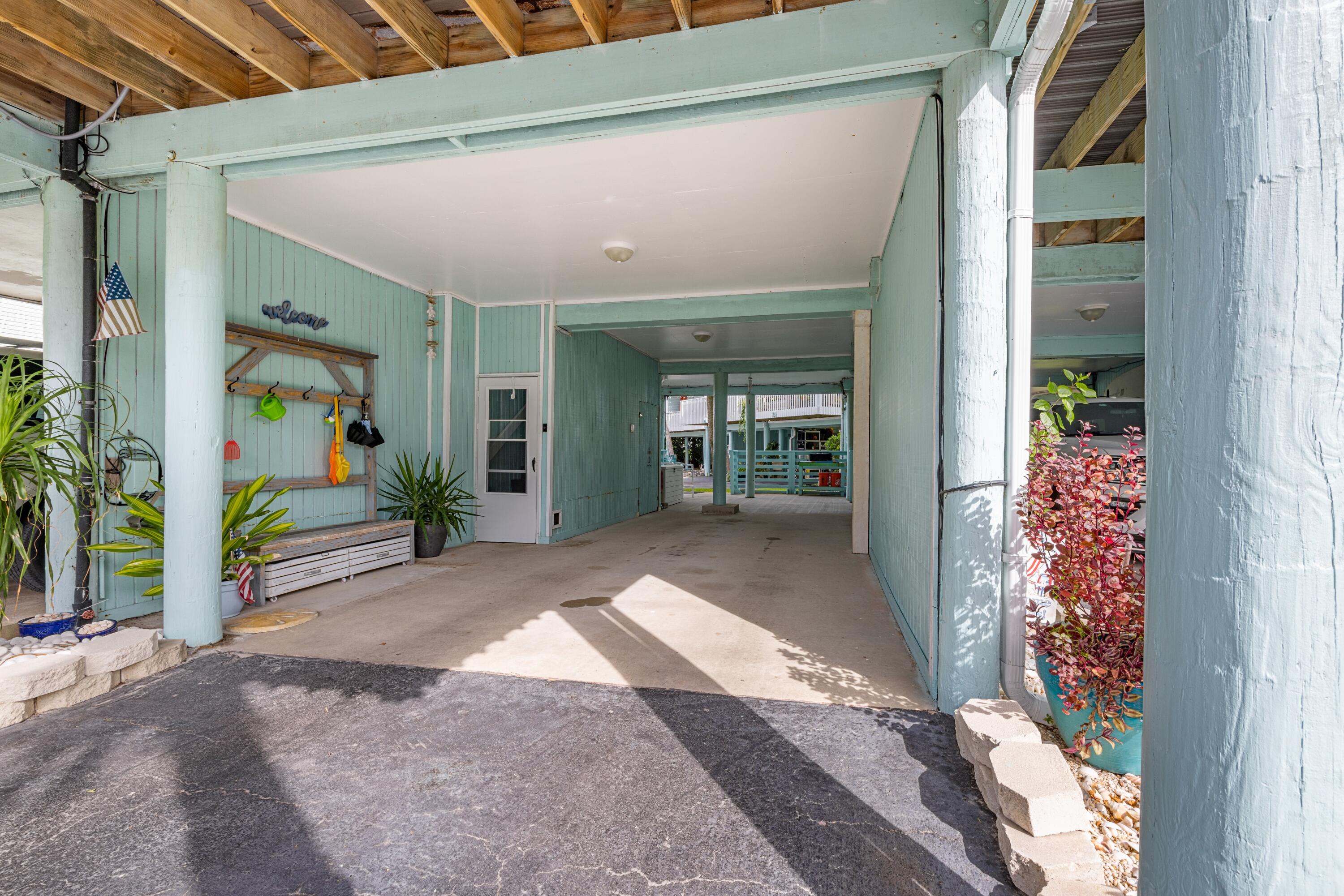 SANDCASTLE BEACH HOMES PH 1 - Residential