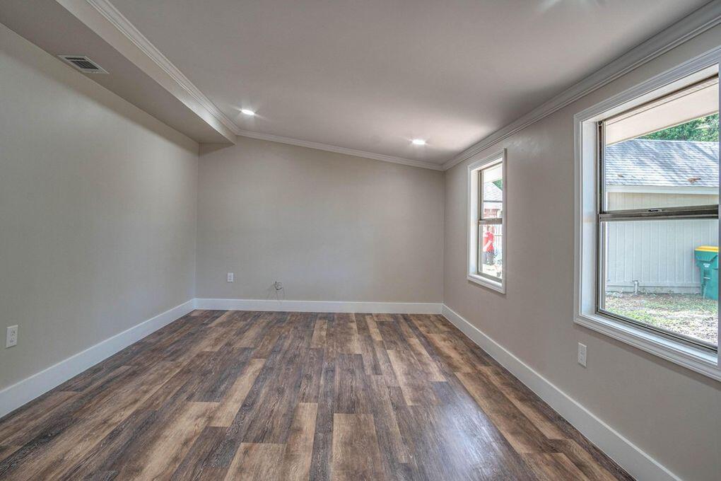 CAROL ANNE MANOR - Residential Lease