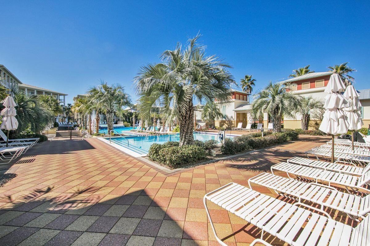 VILLAS AT SEACREST BEACH - Residential