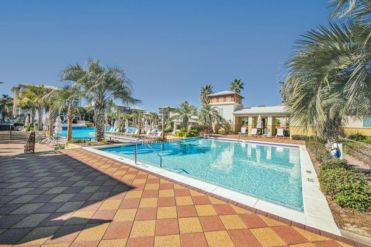 VILLAS AT SEACREST BEACH - Residential