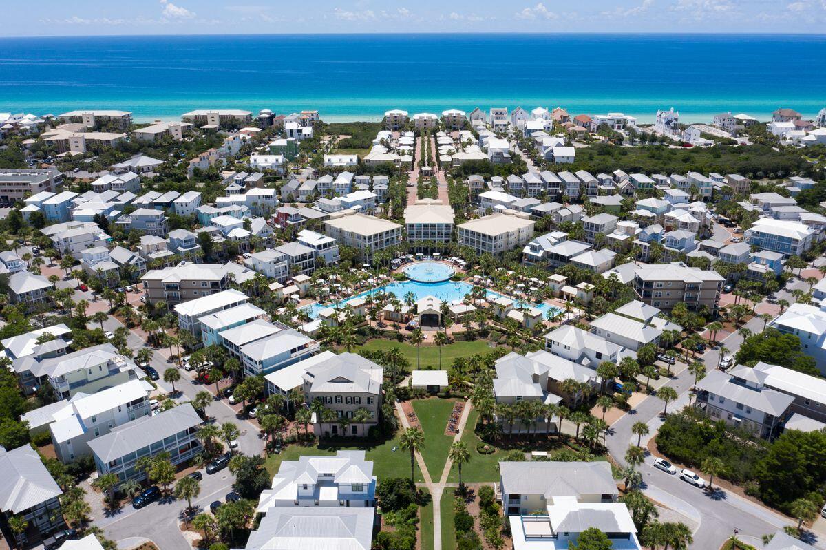 VILLAS AT SEACREST BEACH - Residential