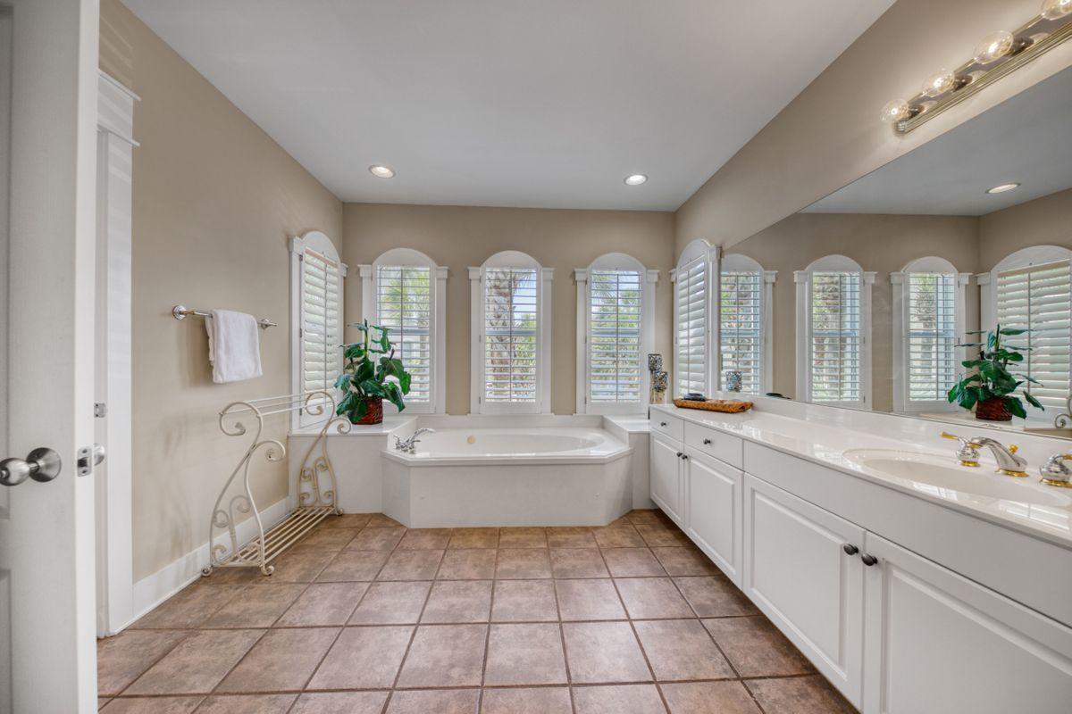 VILLAS AT SEACREST BEACH - Residential