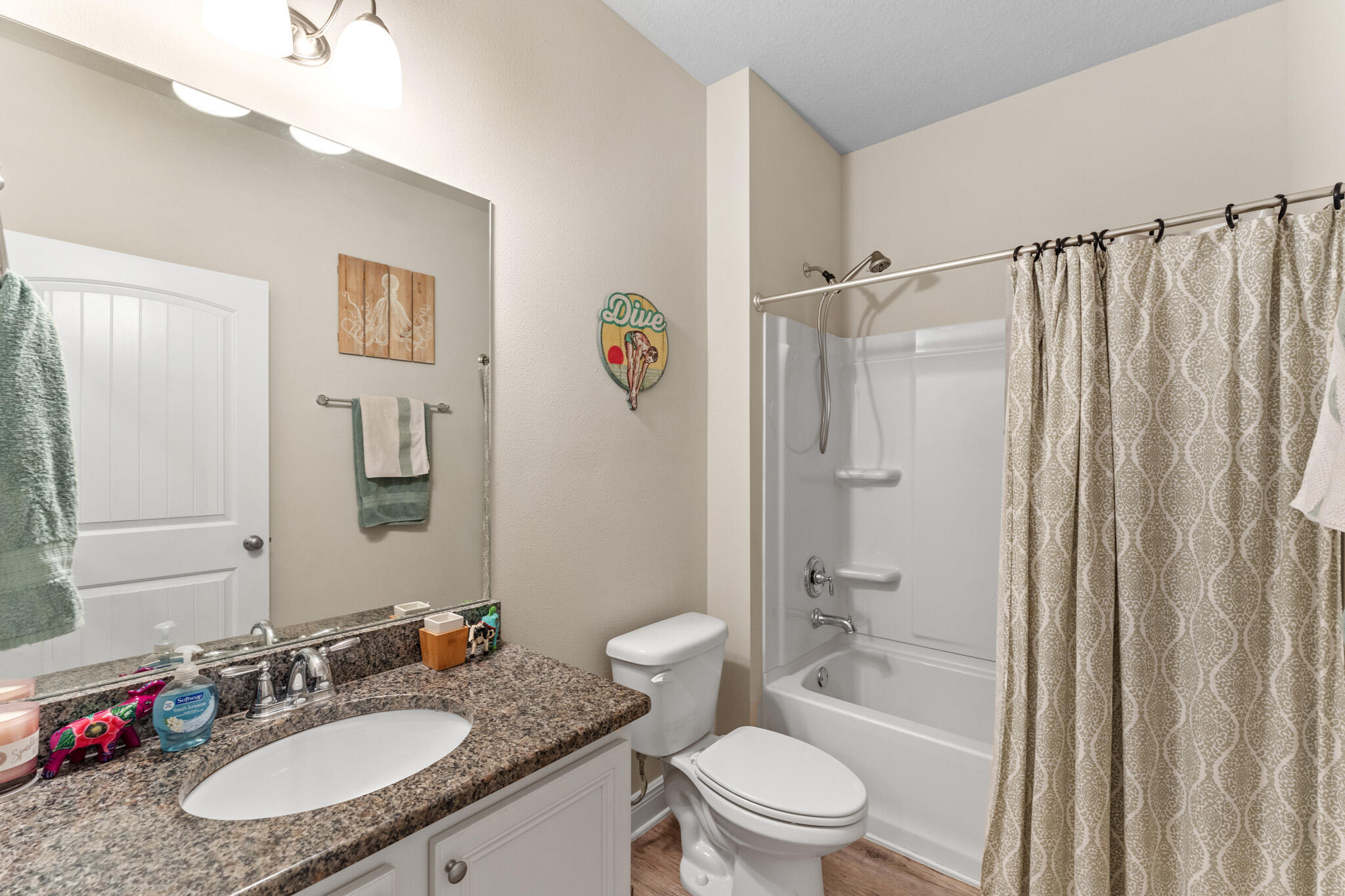 REDSTONE COMMONS - Residential