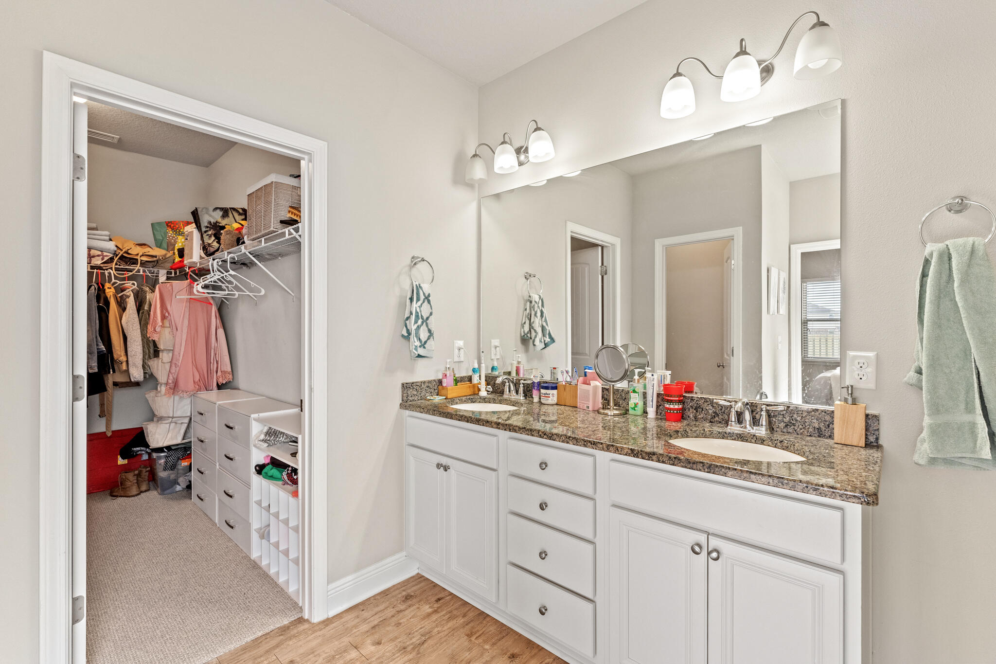 REDSTONE COMMONS - Residential