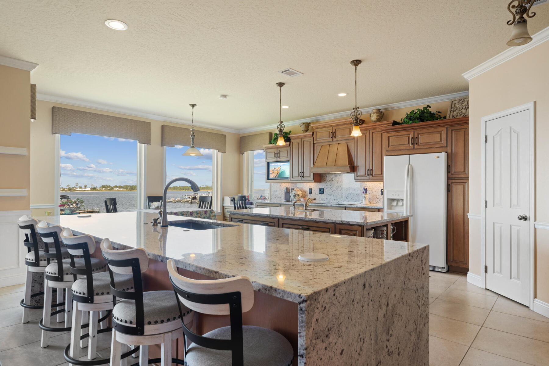 SPARKLING WATERS - Residential