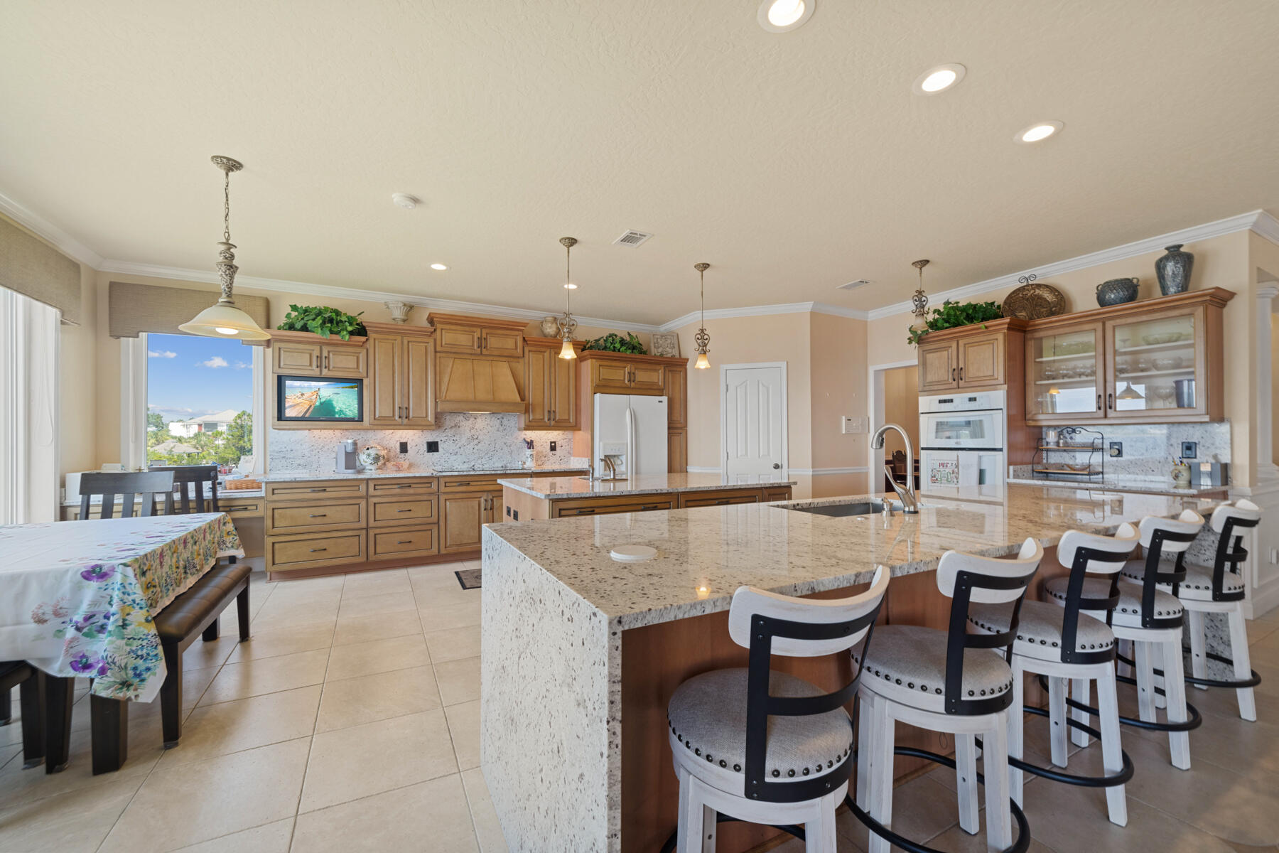 SPARKLING WATERS - Residential