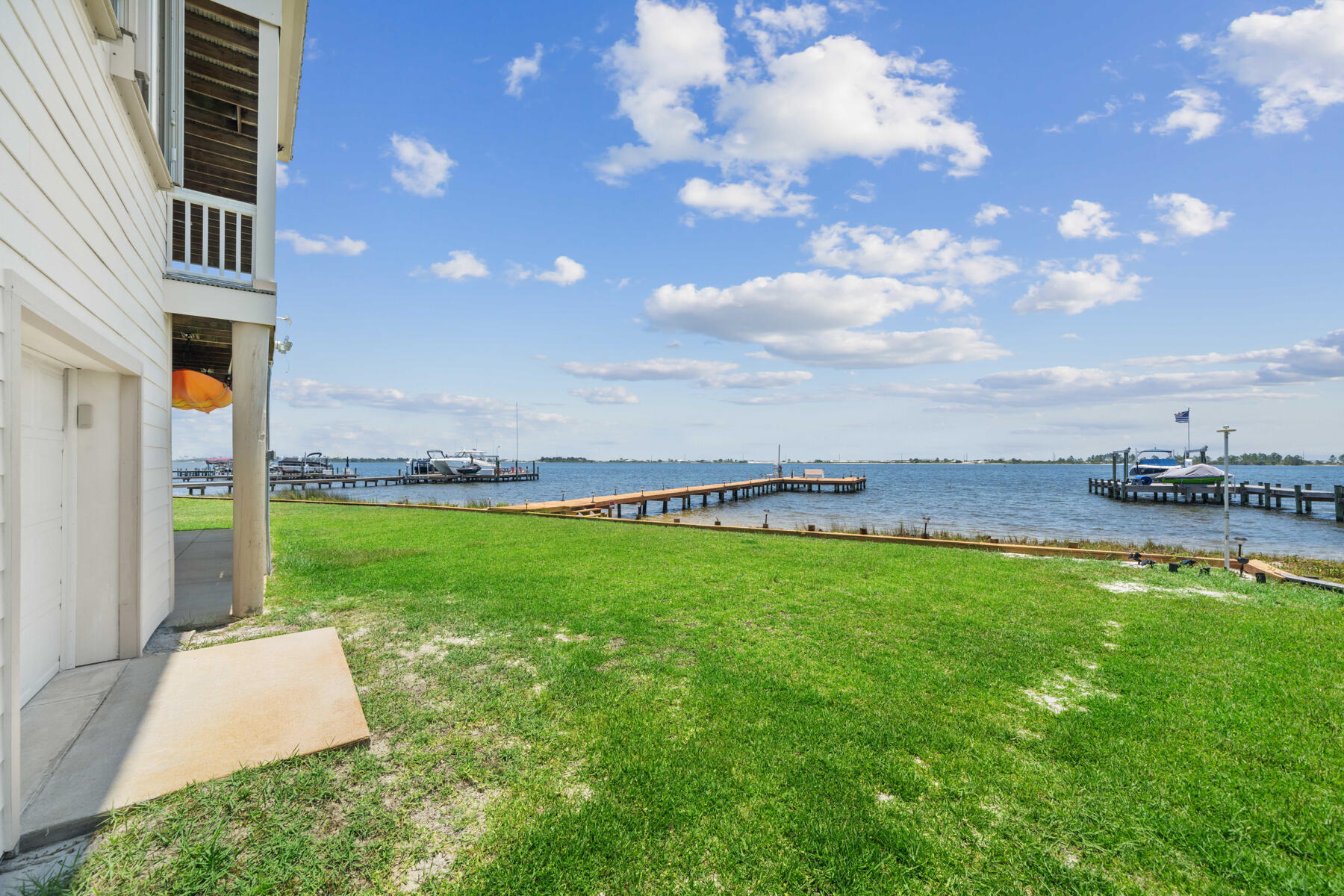 SPARKLING WATERS - Residential
