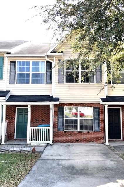 ROLLING PINES - Residential Lease