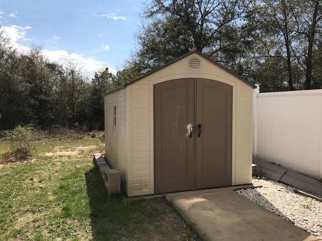 ROLLING PINES - Residential Lease