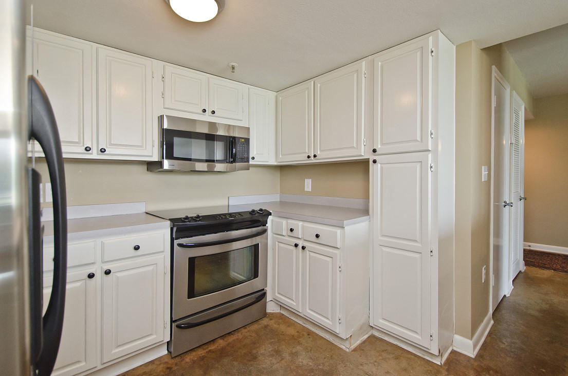 WATERVIEW TOWERS - Residential