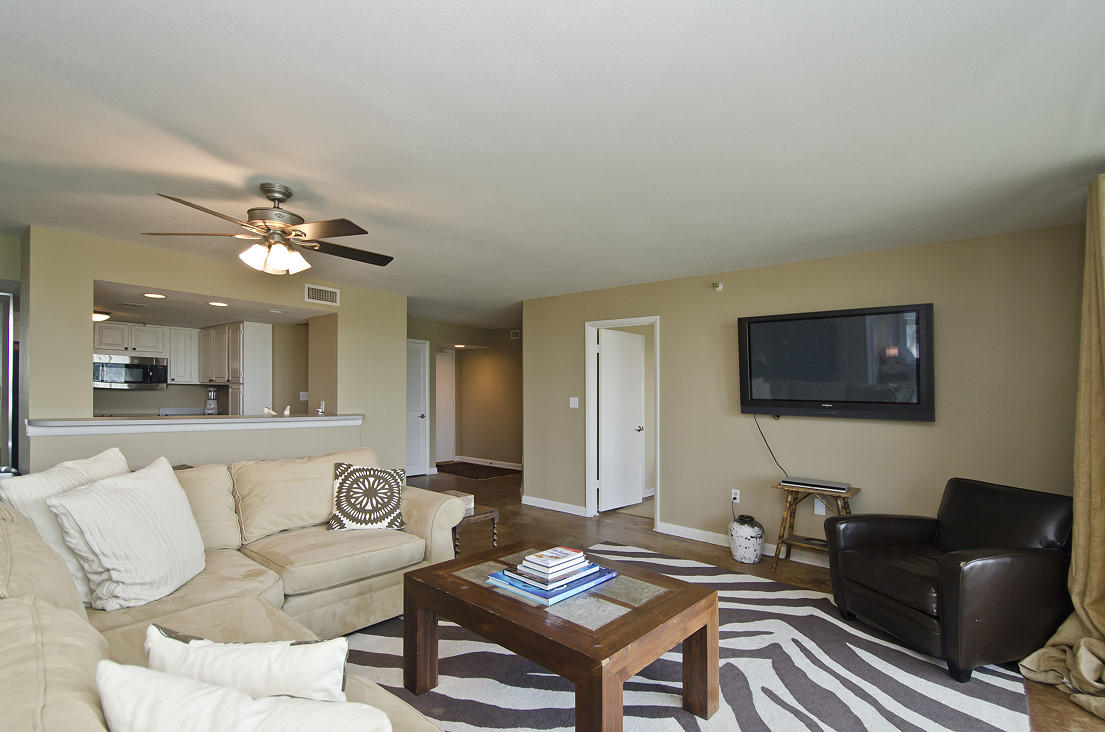 WATERVIEW TOWERS - Residential