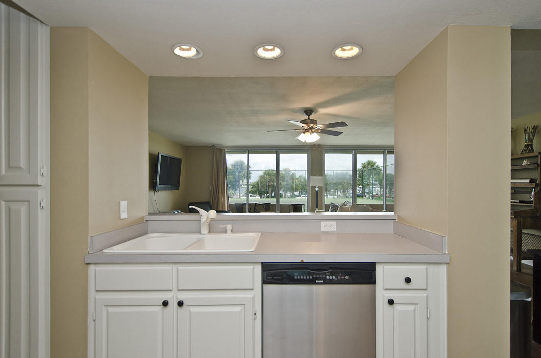 WATERVIEW TOWERS - Residential