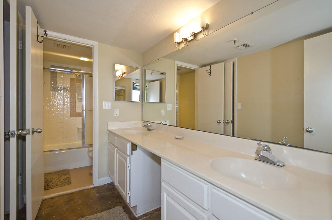 WATERVIEW TOWERS - Residential