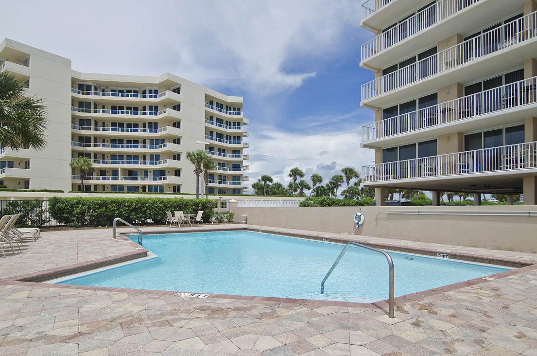 WATERVIEW TOWERS - Residential