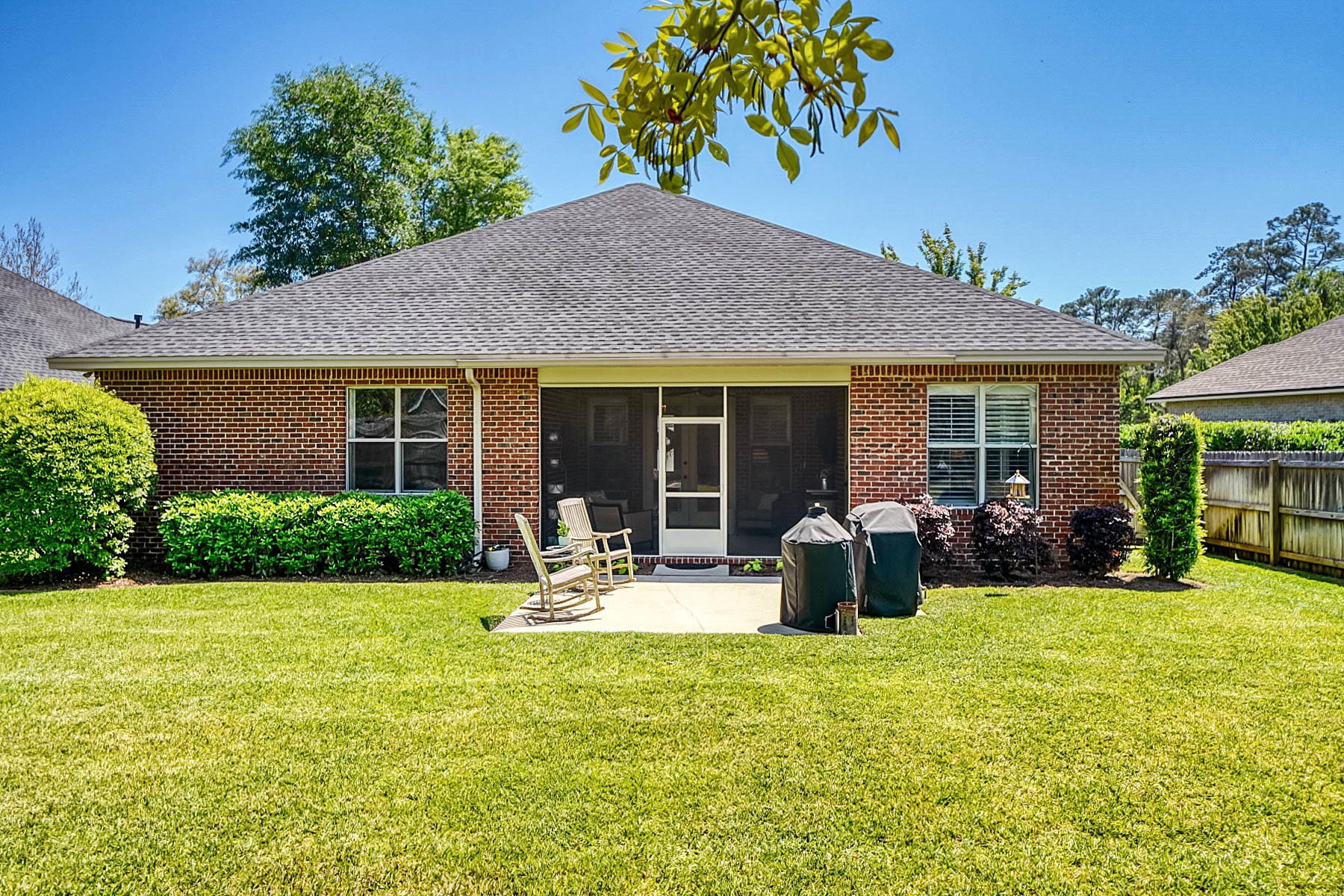 MAGNOLIA WOODS - Residential