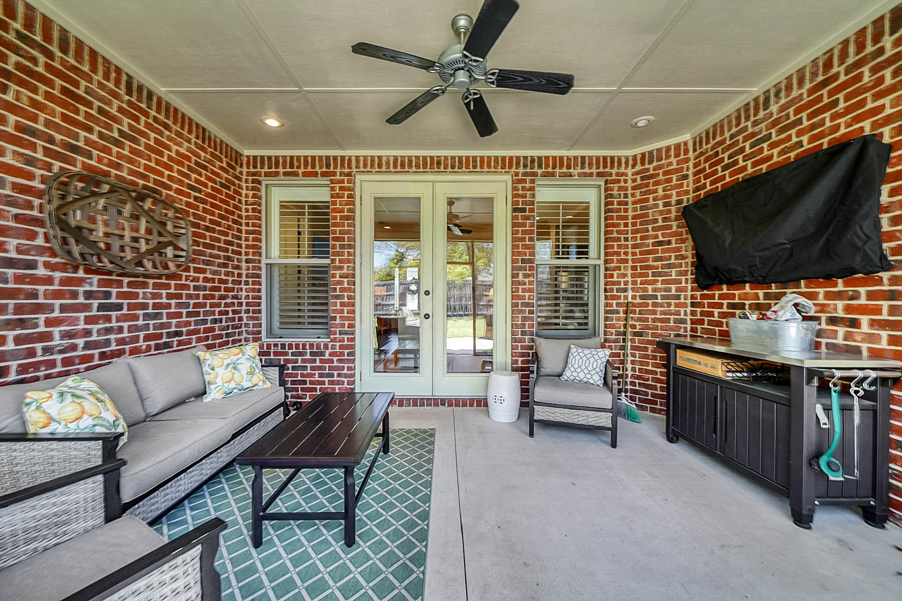 MAGNOLIA WOODS - Residential