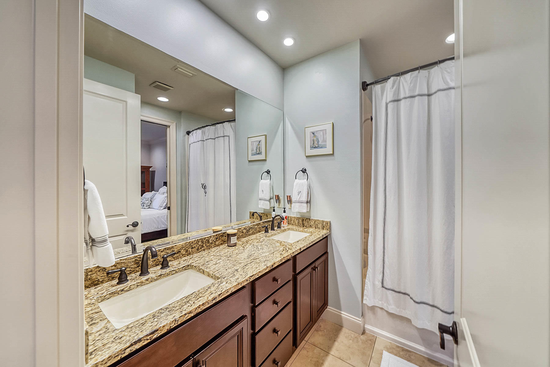 MAGNOLIA WOODS - Residential