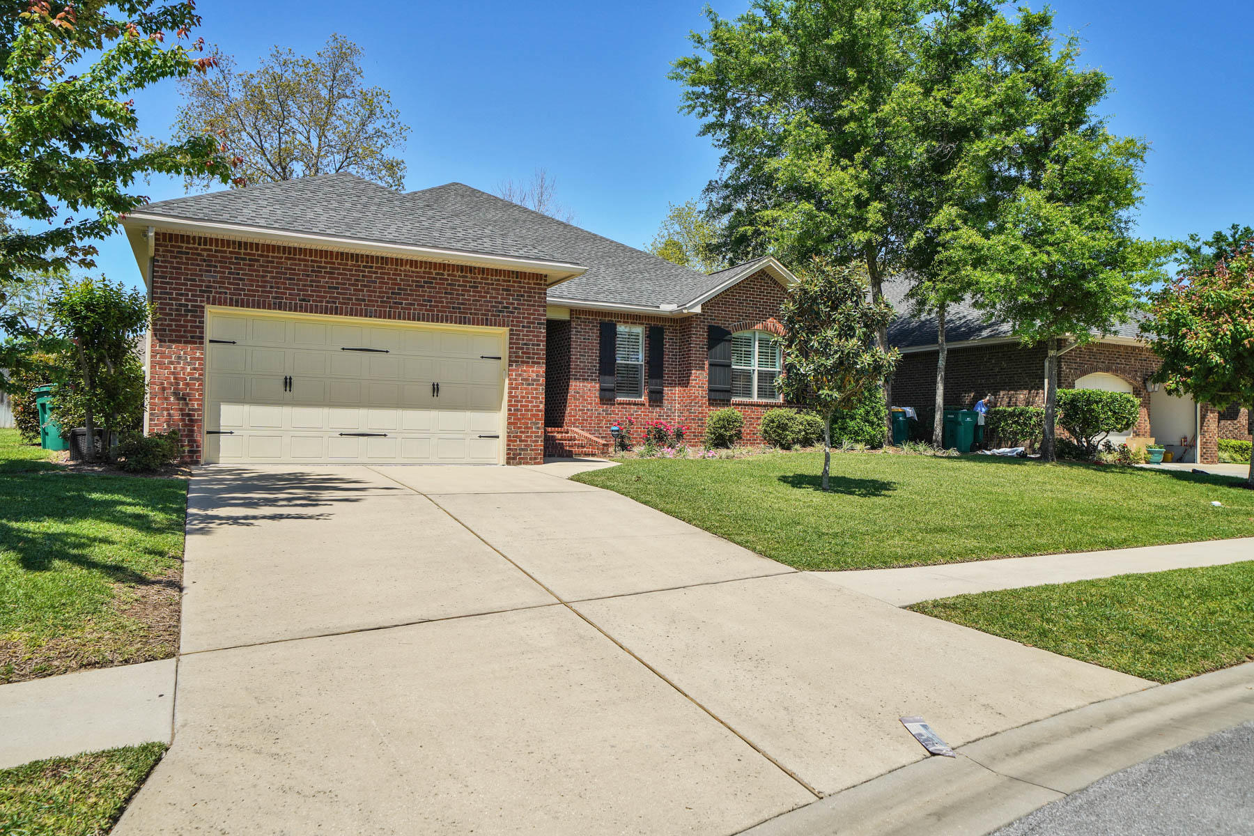 MAGNOLIA WOODS - Residential