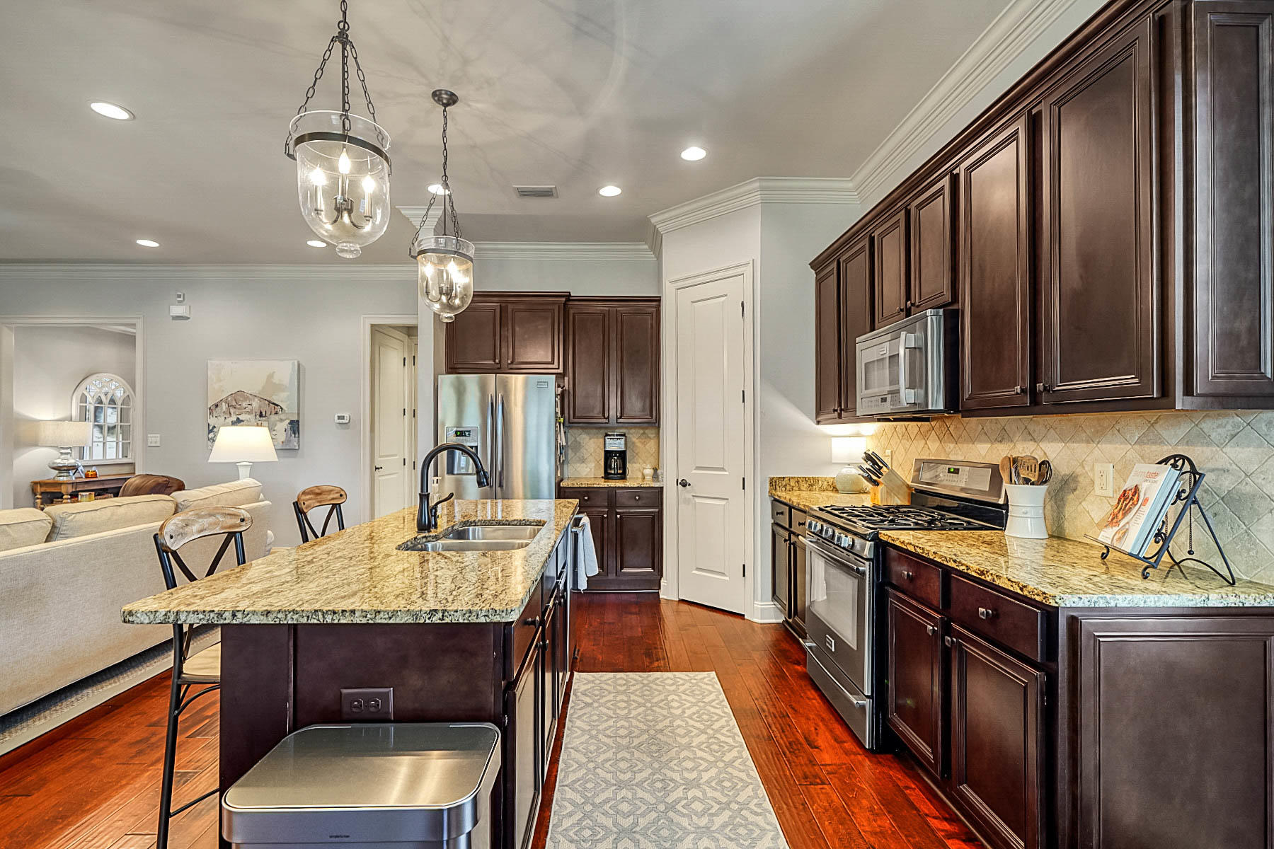 MAGNOLIA WOODS - Residential