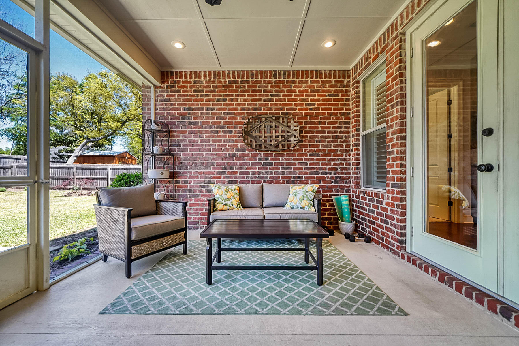 MAGNOLIA WOODS - Residential