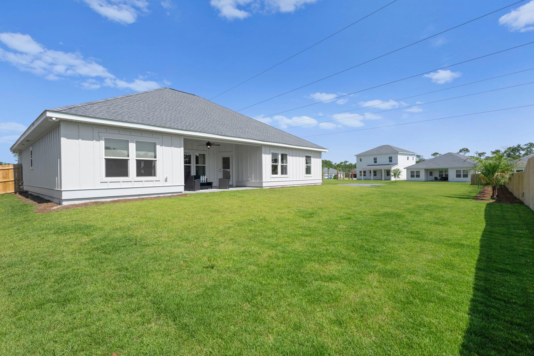 LAGUNA HAVEN - Residential