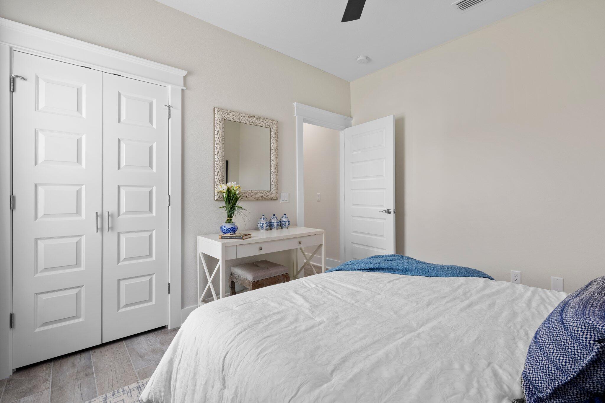 LAGUNA HAVEN - Residential