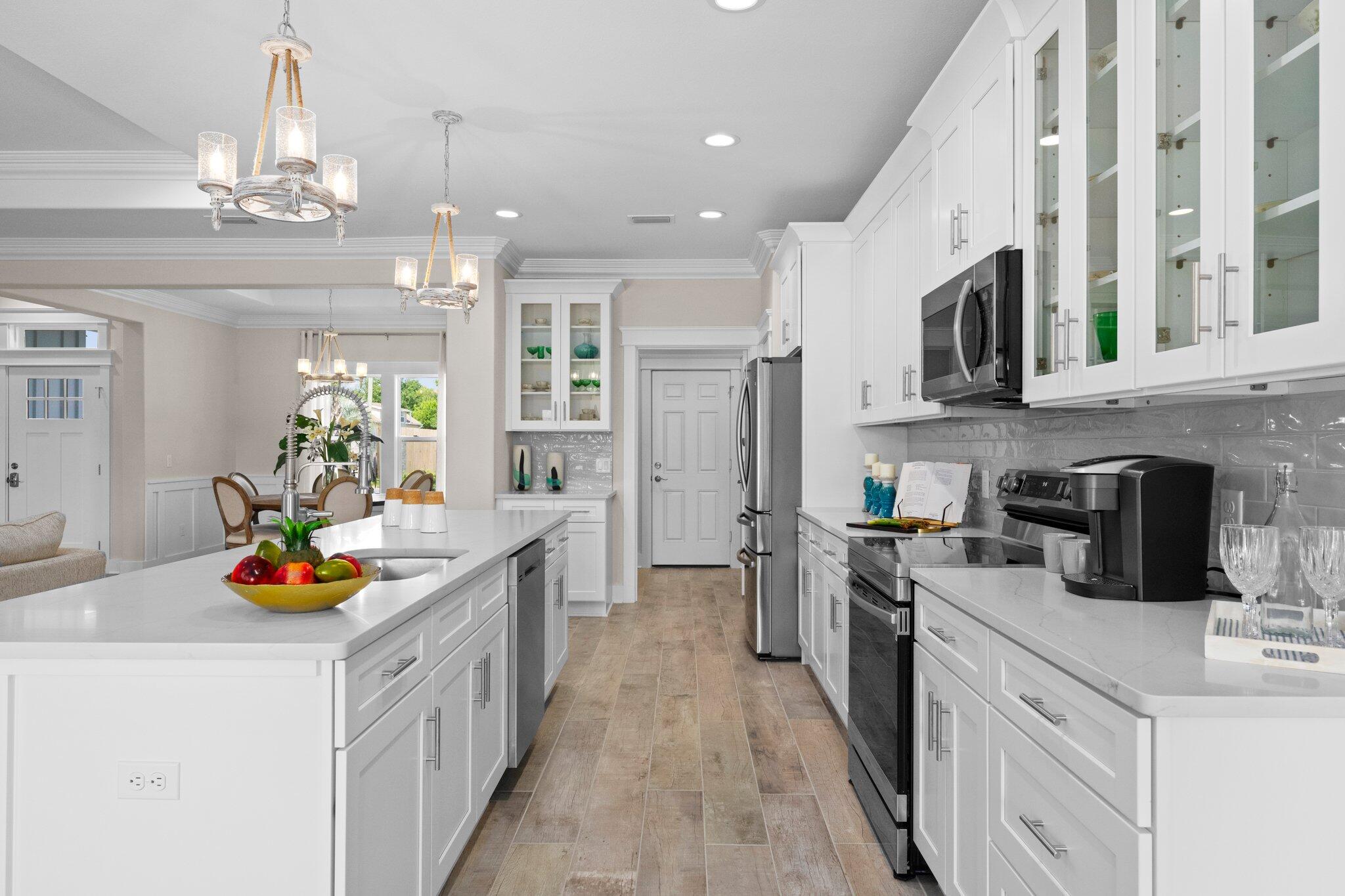 LAGUNA HAVEN - Residential