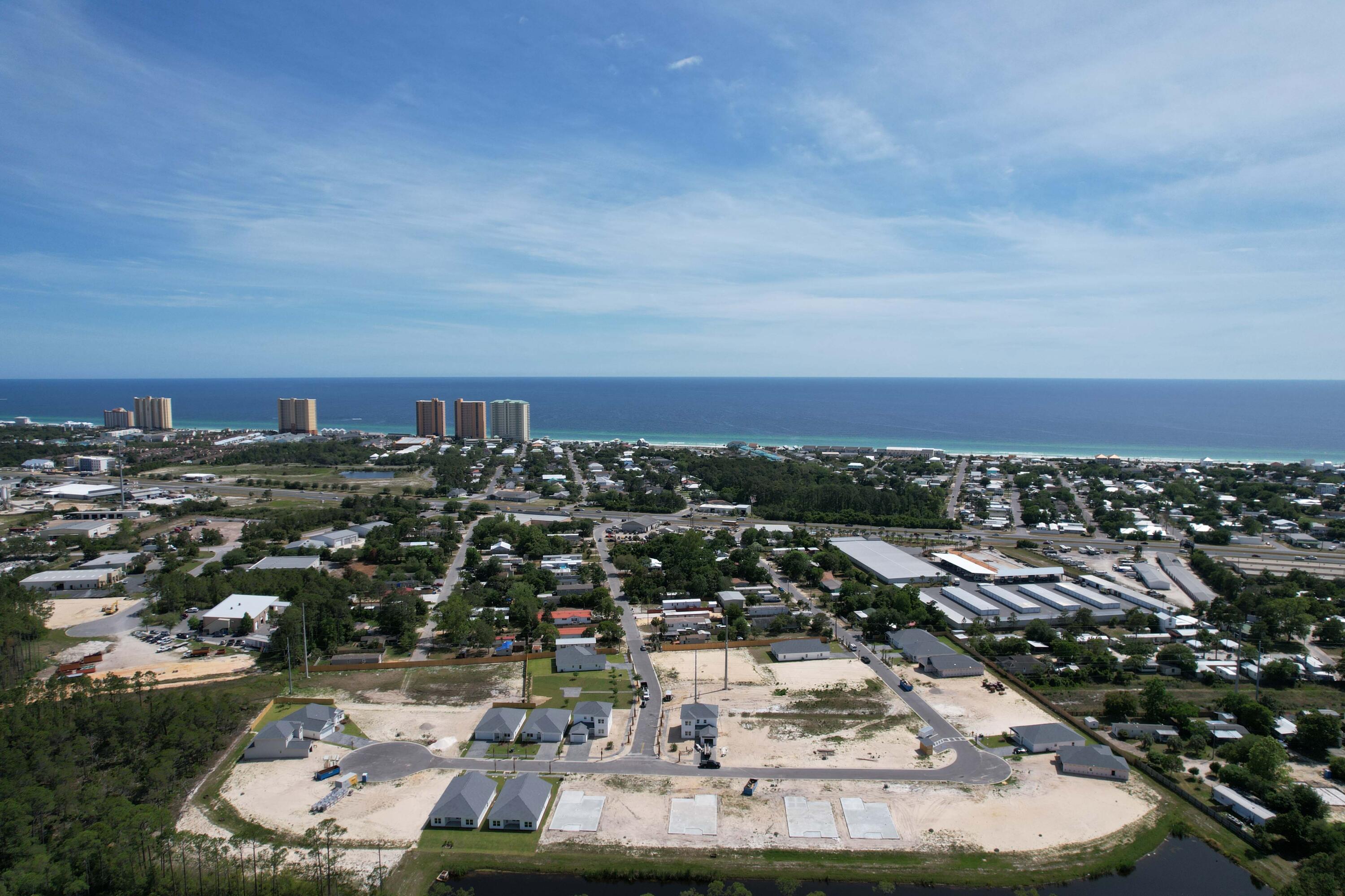 LAGUNA HAVEN - Residential