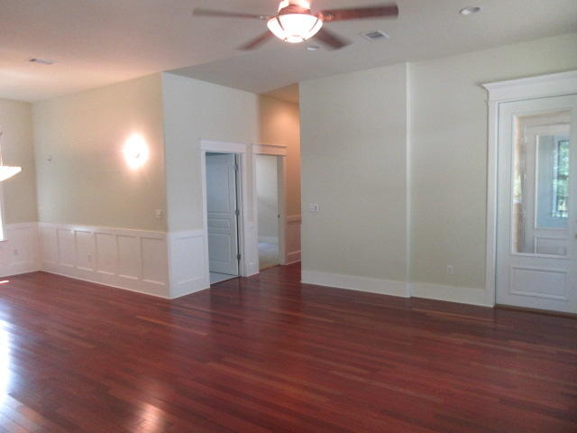 MAGNOLIA BEACH - Residential