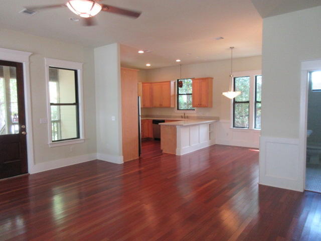 MAGNOLIA BEACH - Residential