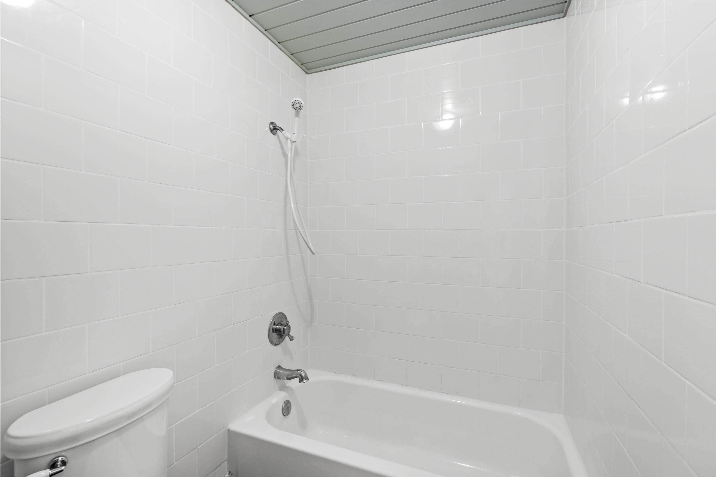 ROCKY BAYOU T/H UNIT 28 - Residential