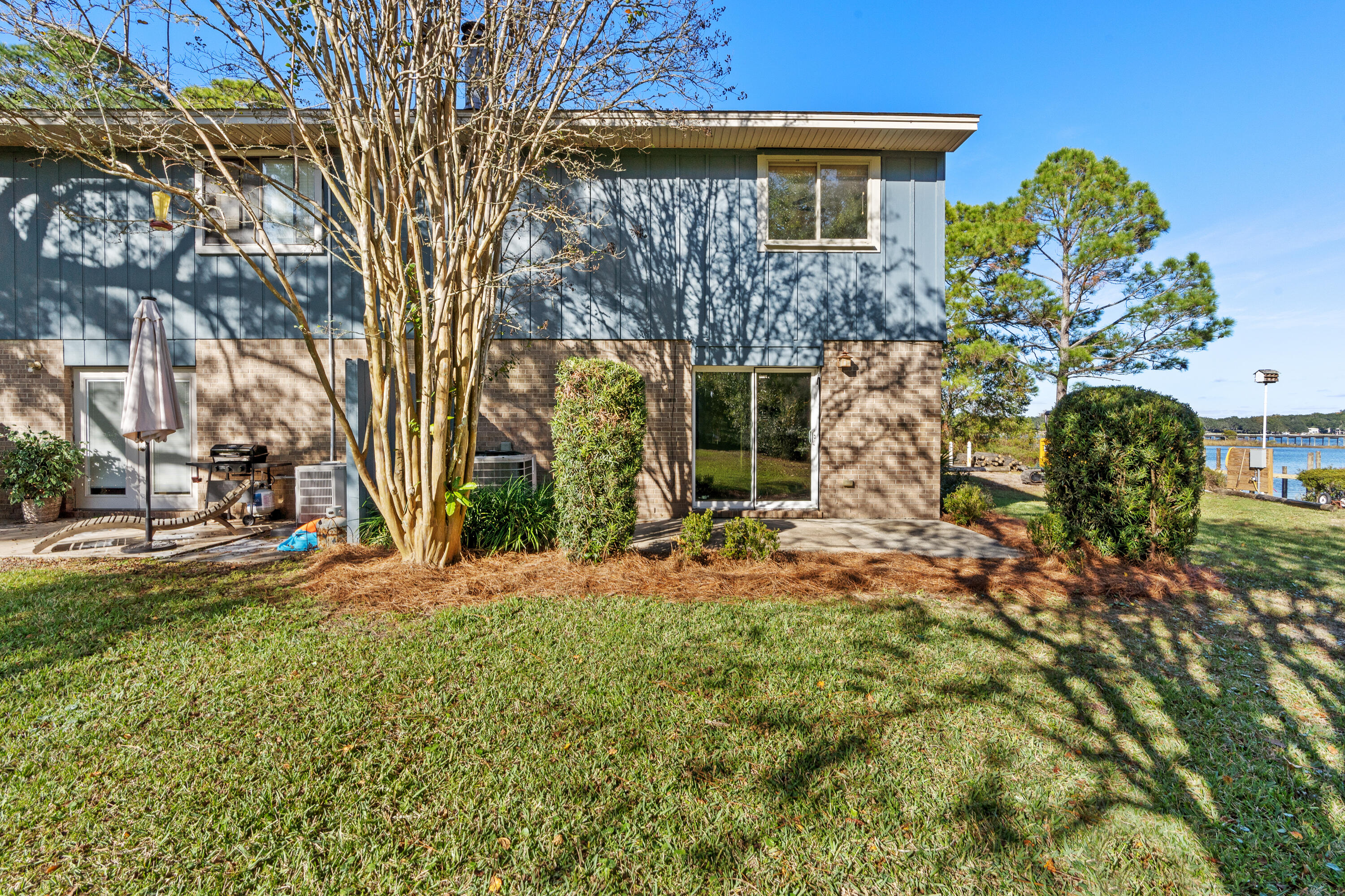 ROCKY BAYOU T/H UNIT 28 - Residential