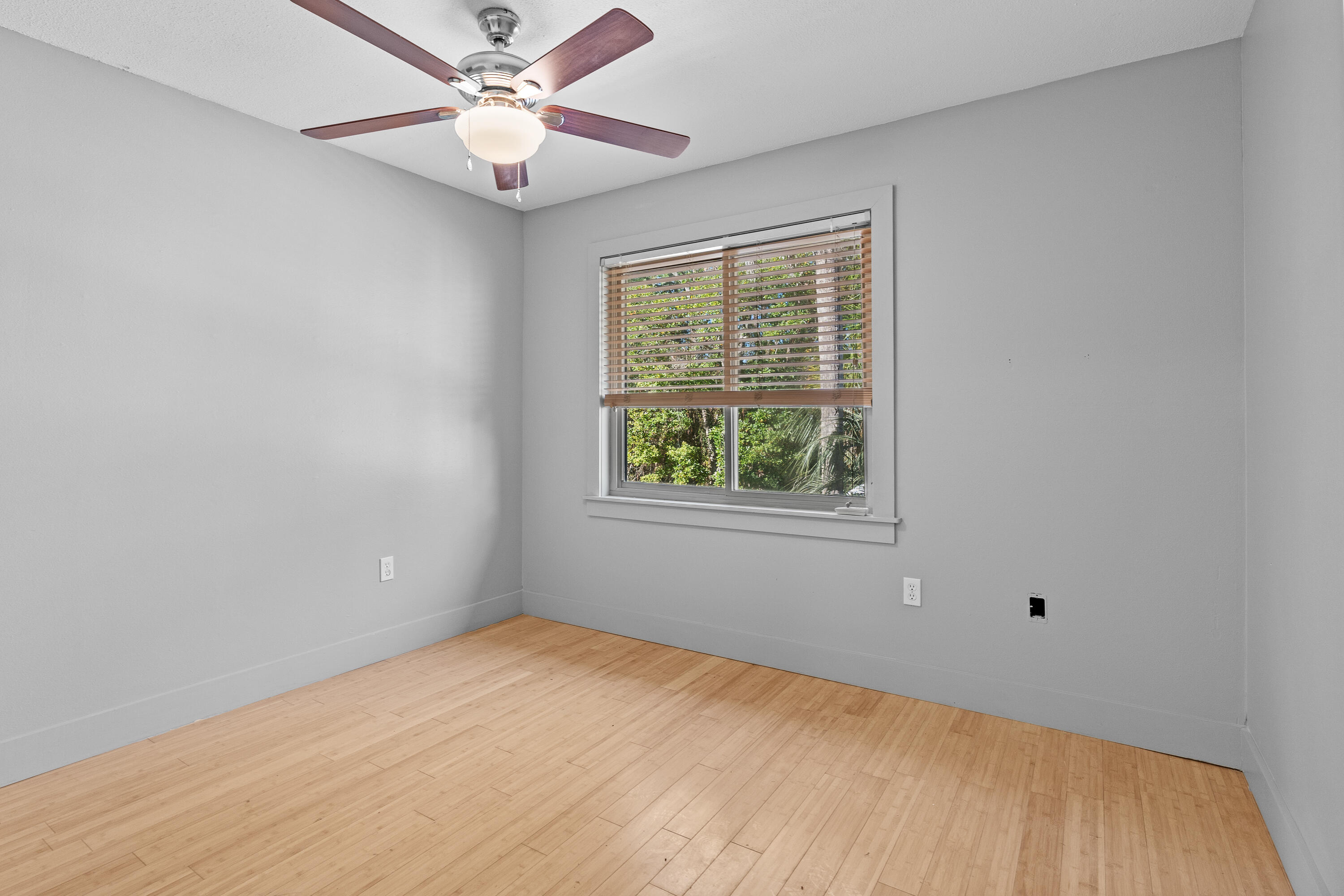 ROCKY BAYOU T/H UNIT 28 - Residential