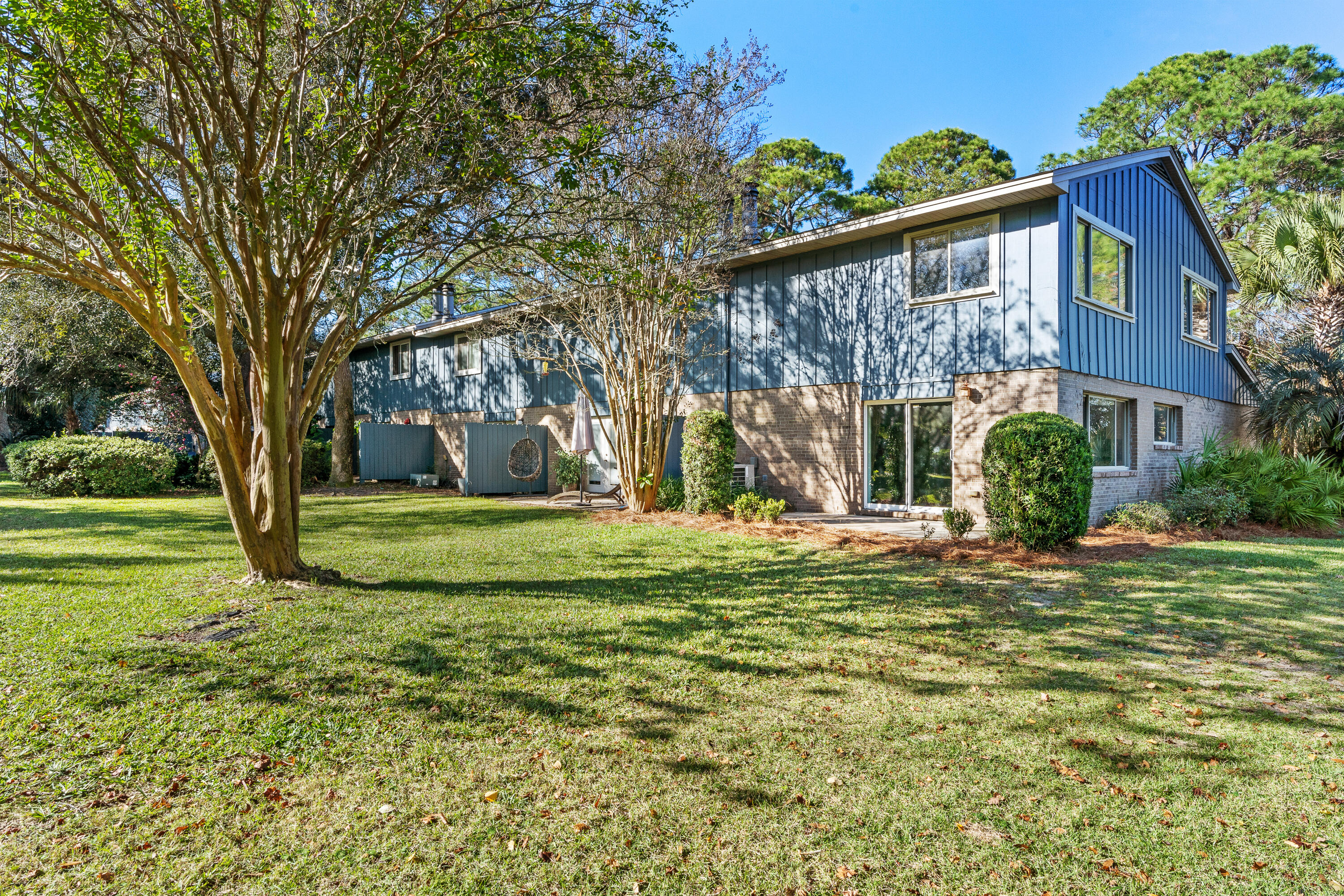 ROCKY BAYOU T/H UNIT 28 - Residential