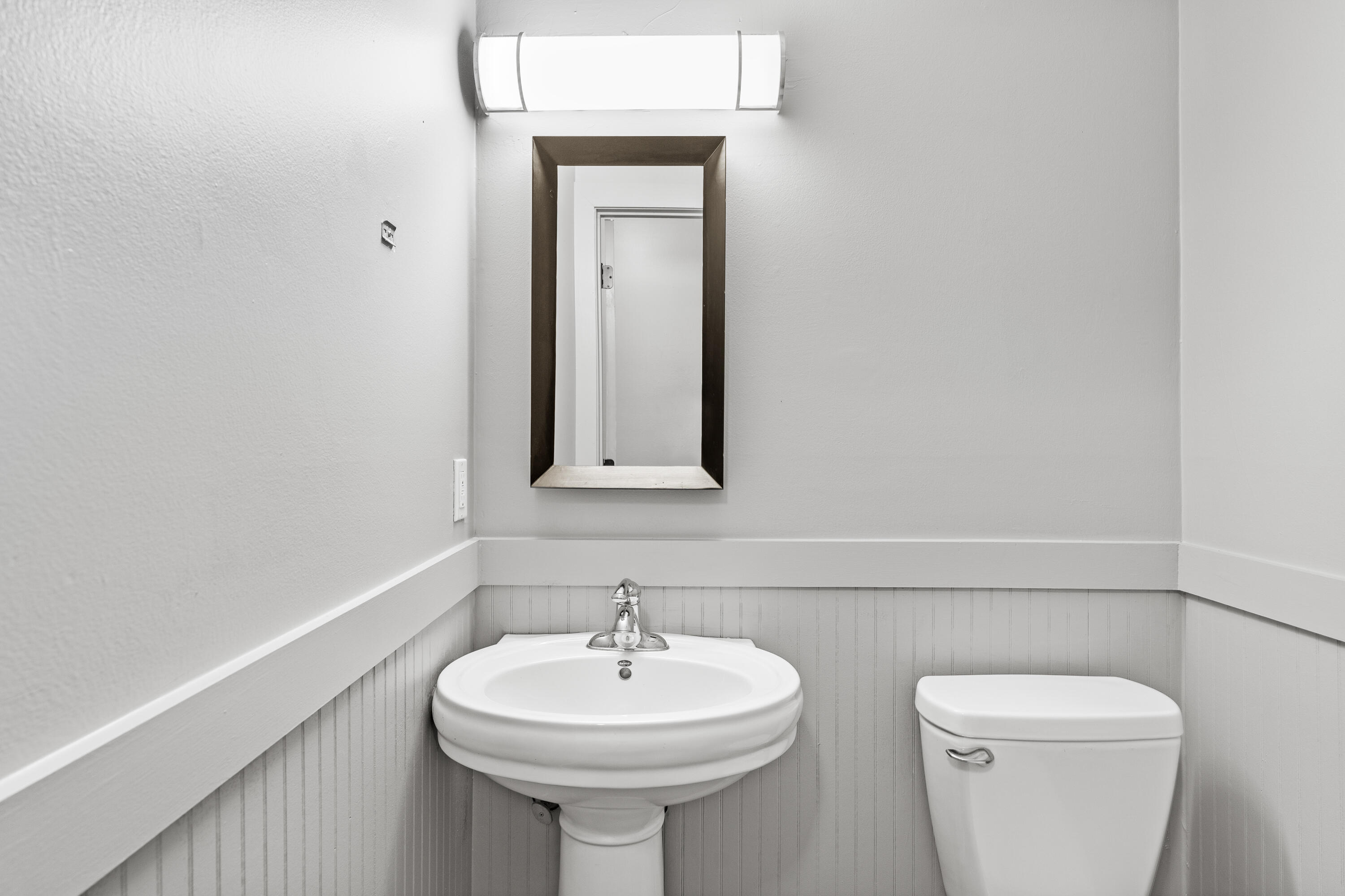 ROCKY BAYOU T/H UNIT 28 - Residential