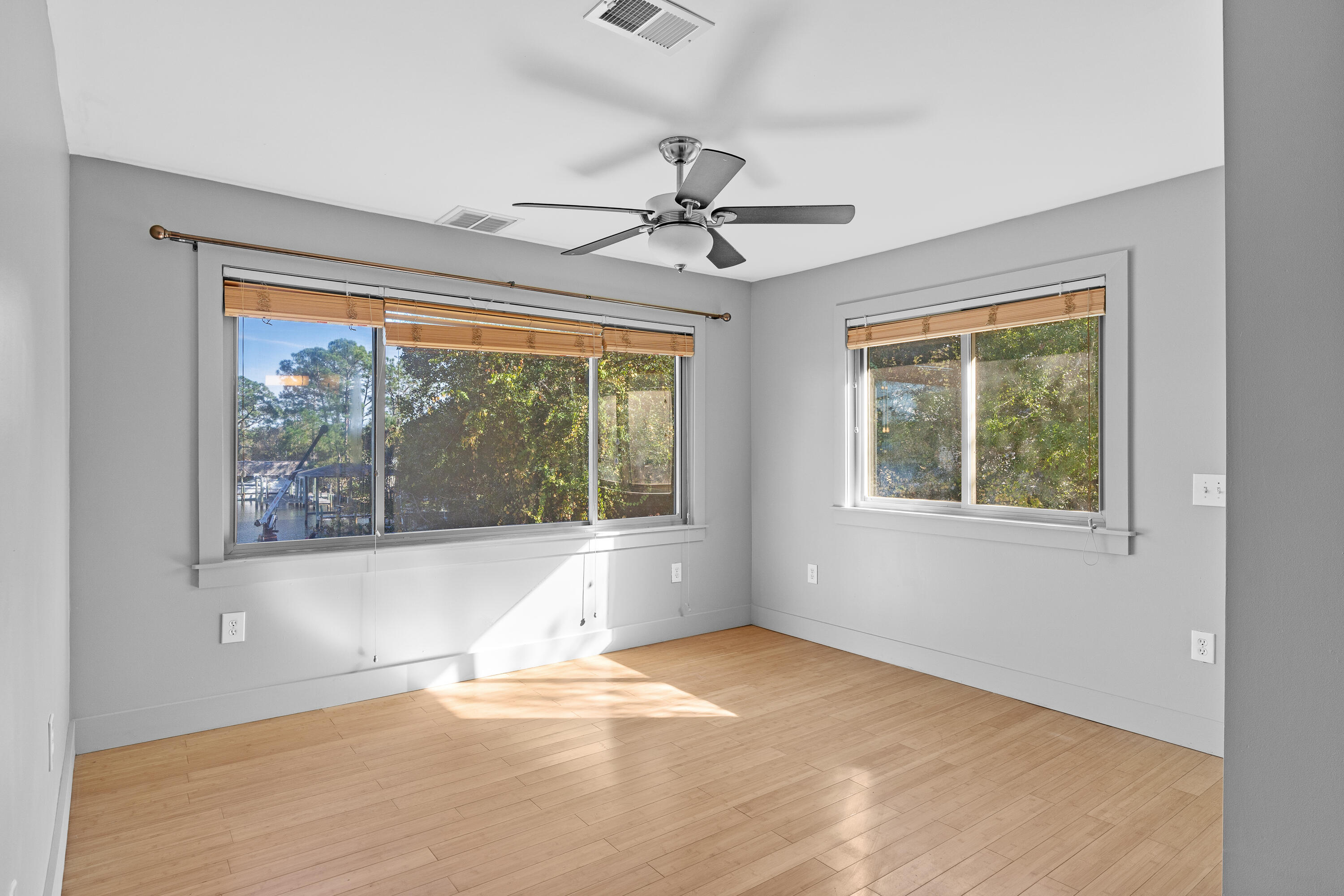 ROCKY BAYOU T/H UNIT 28 - Residential