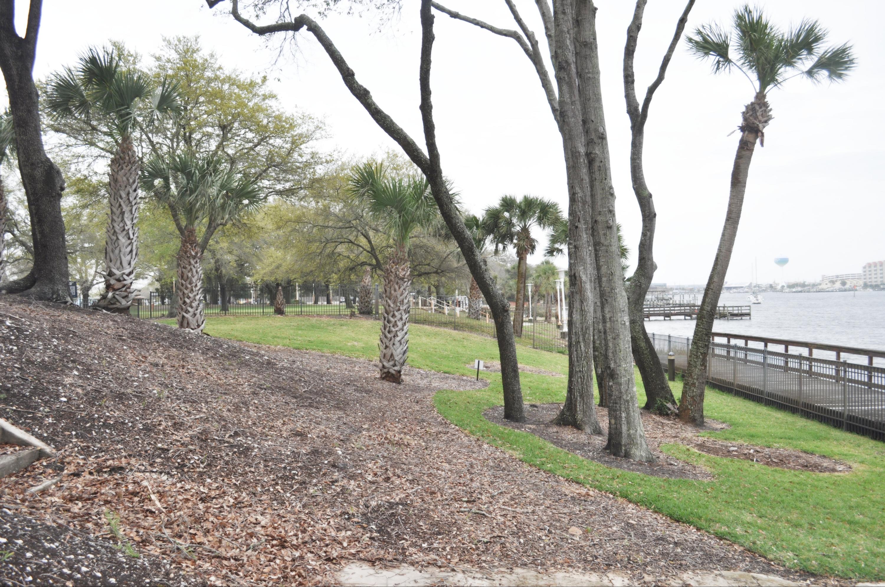 INDIANOLA ON THE WATER - Residential