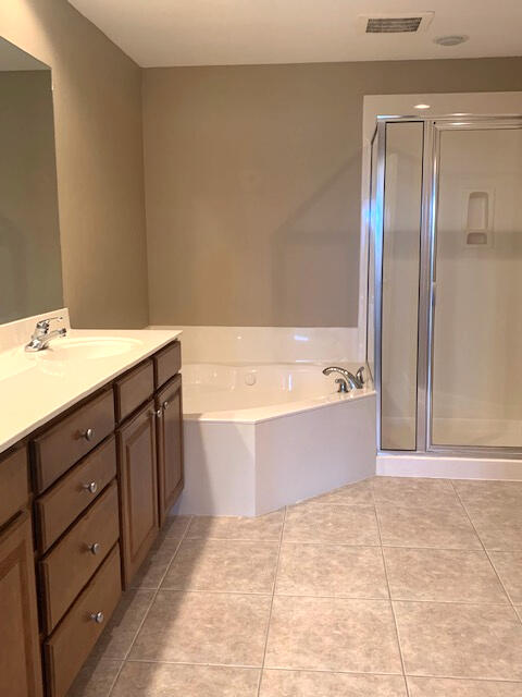 INDIANOLA ON THE WATER - Residential