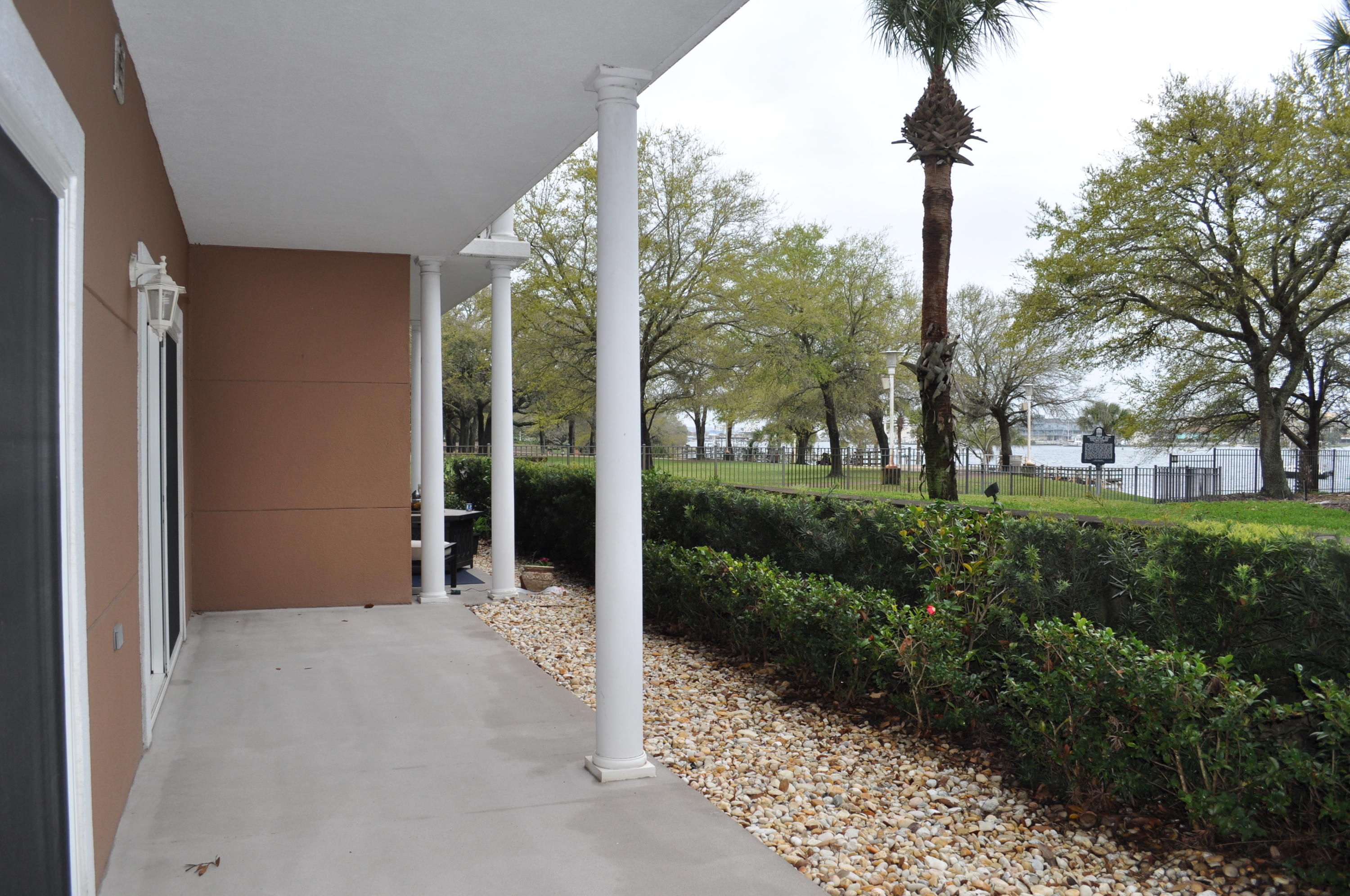 INDIANOLA ON THE WATER - Residential